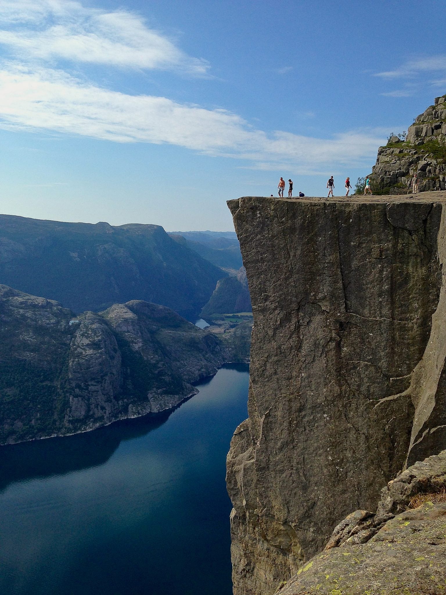 Från förra sommarens vandring upp till Preikestolen i Norge.