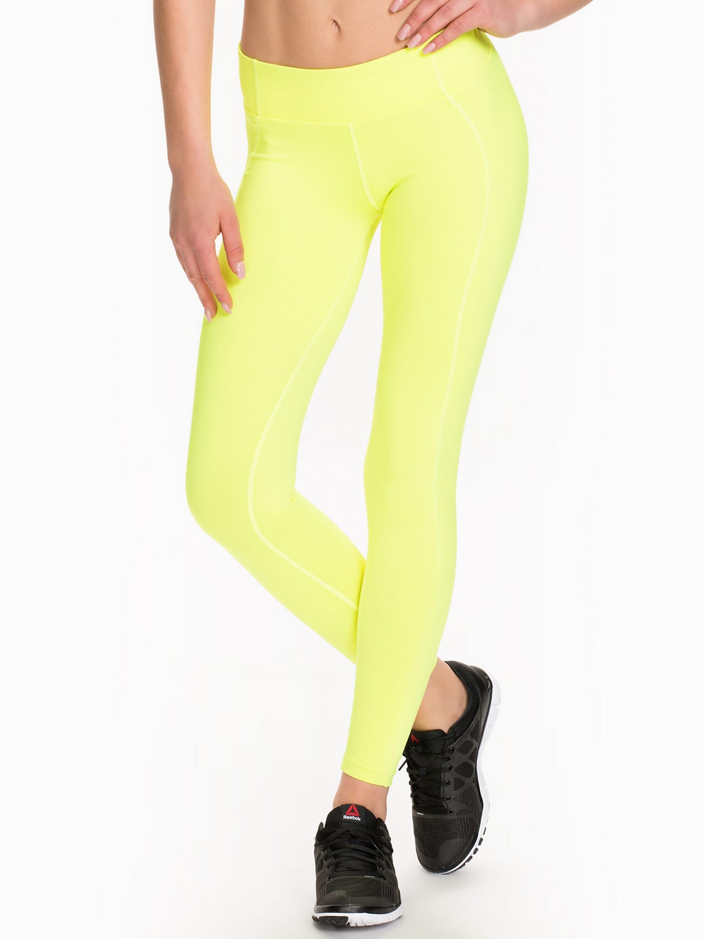 Tights med  scrunch-effekt 299 kronor här.