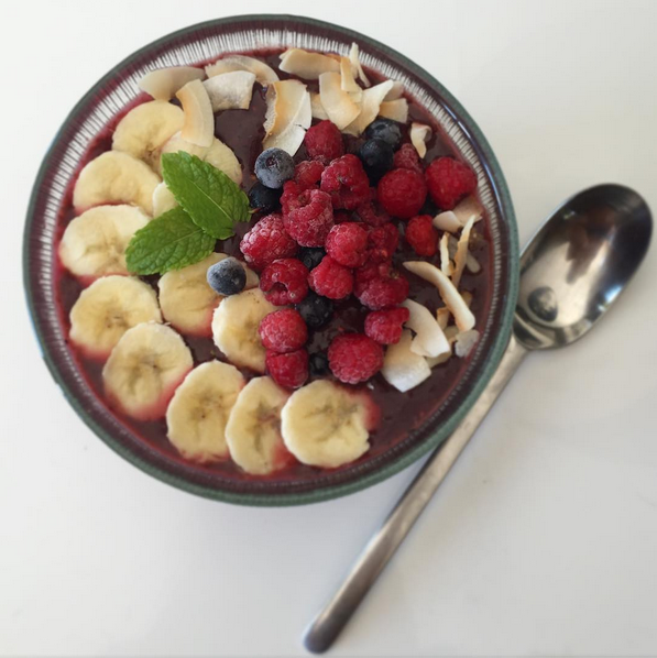 Testa en god açai bowl. Recept här.
